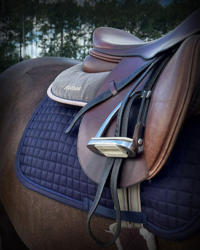 HORSE SADDLE PADS